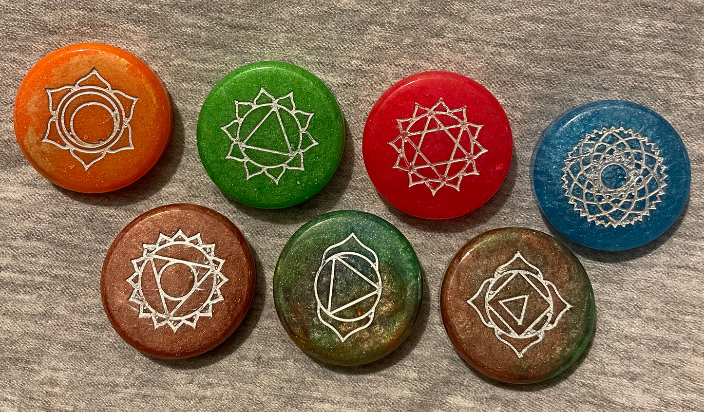 7 Resin chakra stones